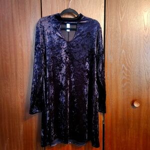 Velvet Keyhole Longsleeve Dress 1X